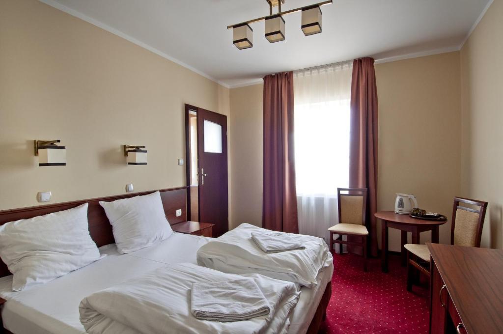 Hotel Grant Lešno Exteriér fotografie